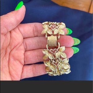 ♥️ ANTIQUE BRONZE/GOLD BRASS  PLATED BRACELET . VERY ELEGANT DESIGN